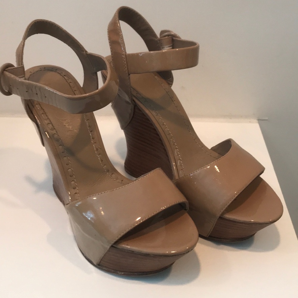 Alice and Olivia platform sandals